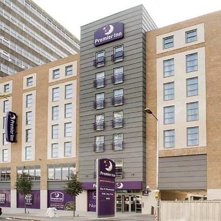 Premier Inn London Croydon Town Centre Exteriör bild