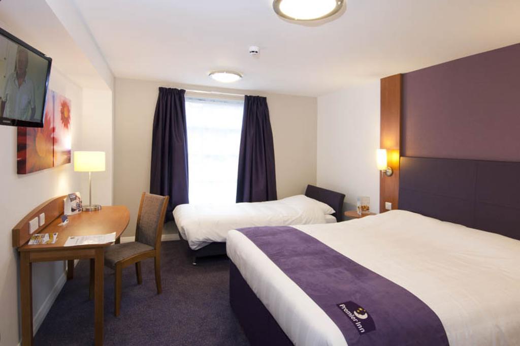 Premier Inn London Croydon Town Centre Rum bild