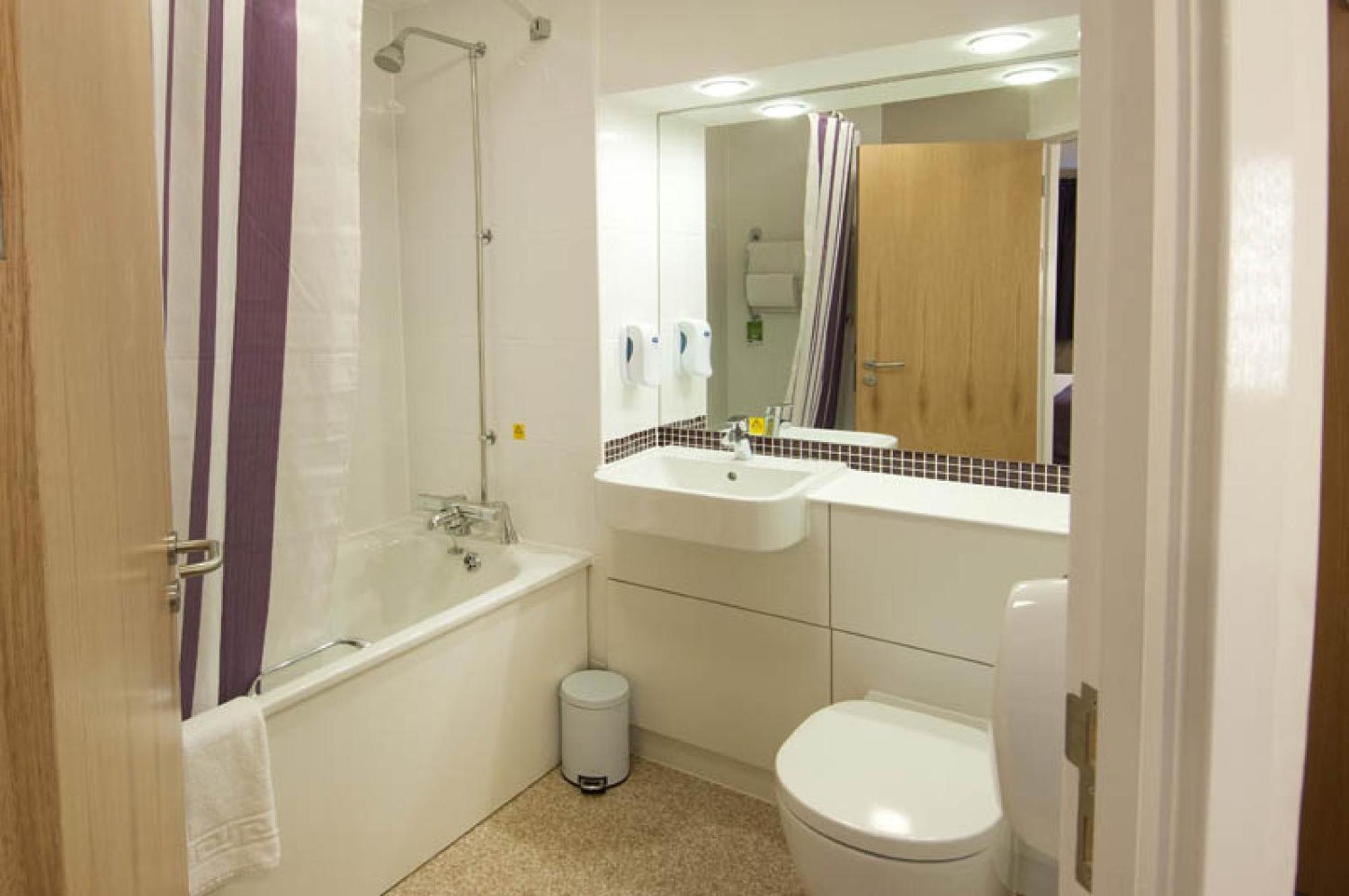 Premier Inn London Croydon Town Centre Exteriör bild